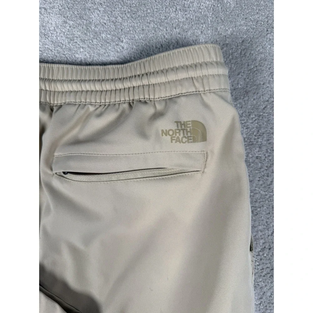 The North Face Standard Jogger Men's‎ Size 30, Tapered Logo Beige Drawstring